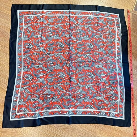 VINTAGE RED GREY PAISLEY SCARF - Picture 2 of 5